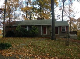 83 Horseshoe Rd, Guilford, CT 06437