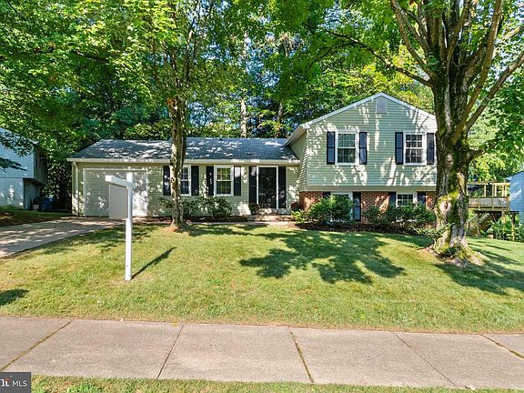 2nd image of 5144 Bradfield Dr
