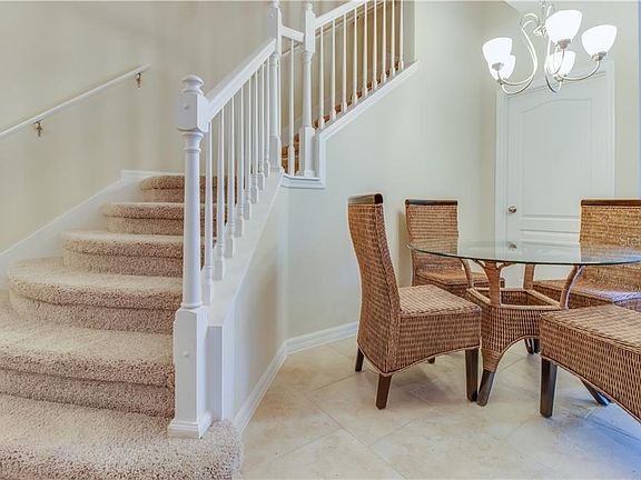 3rd image of 1213 Pensacola Ct