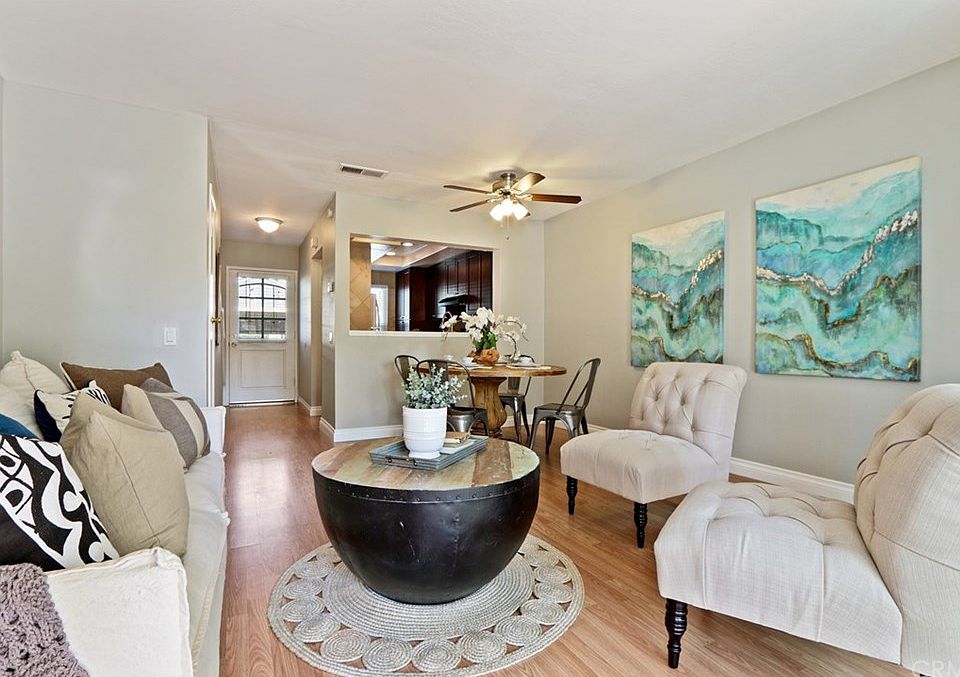 1st image of 72 Birchwood Ln