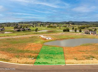 2206 Black Bear Cir, Loudon, TN 37774