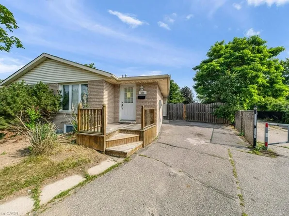 959 Langs Cir, Cambridge, ON N3H 5E6