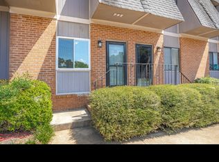 17B Canterbury Ct, Columbia, SC 29210