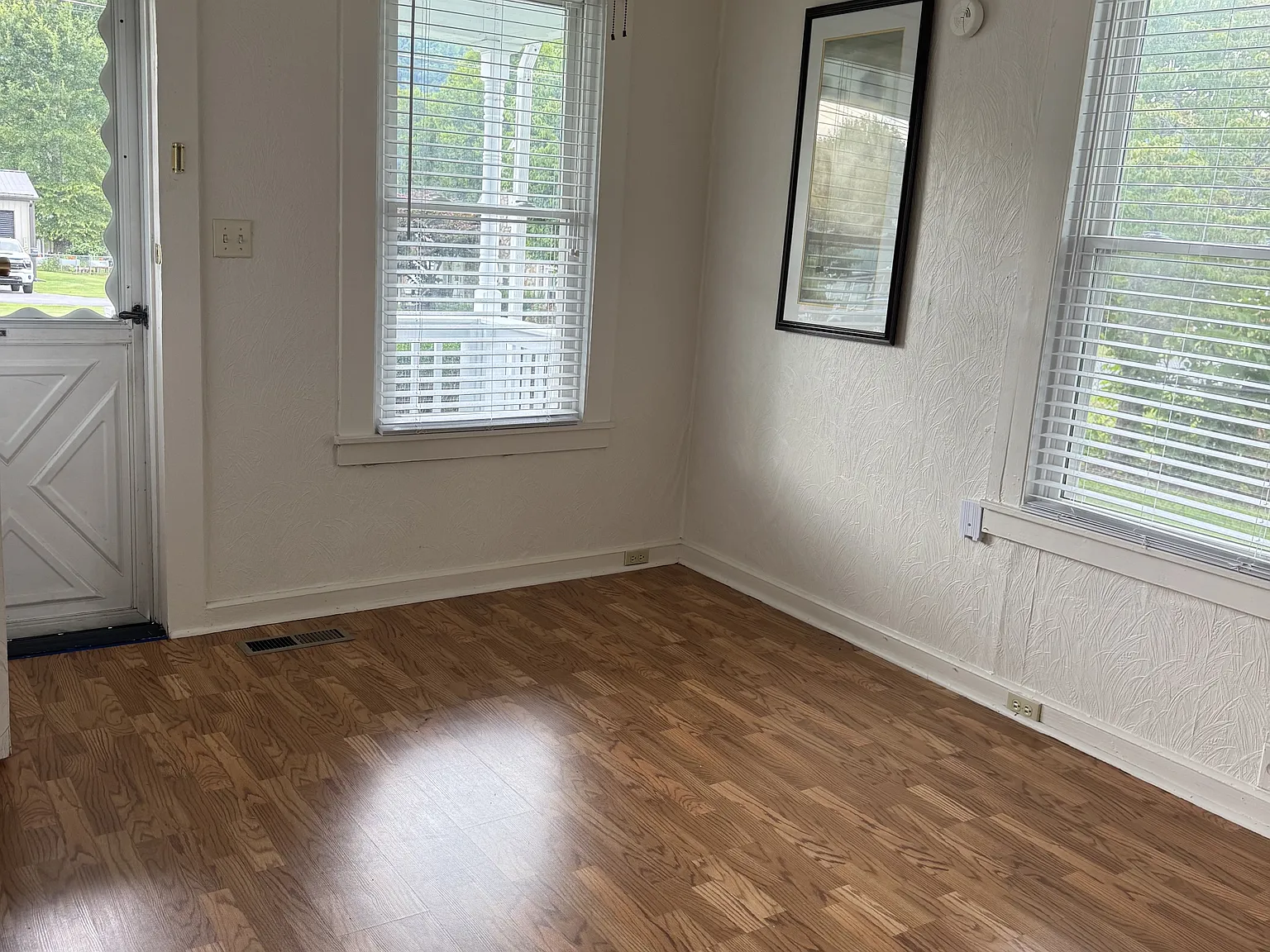 1146 Mountainview Road - 1 — Photo 3