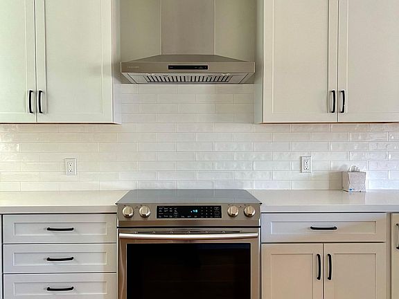 Range & Hood
