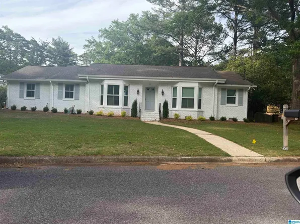 1016 Bienville Ct, Birmingham, AL 35213