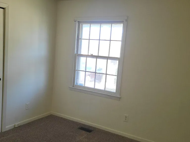 6811 Radial Dr — Photo 19