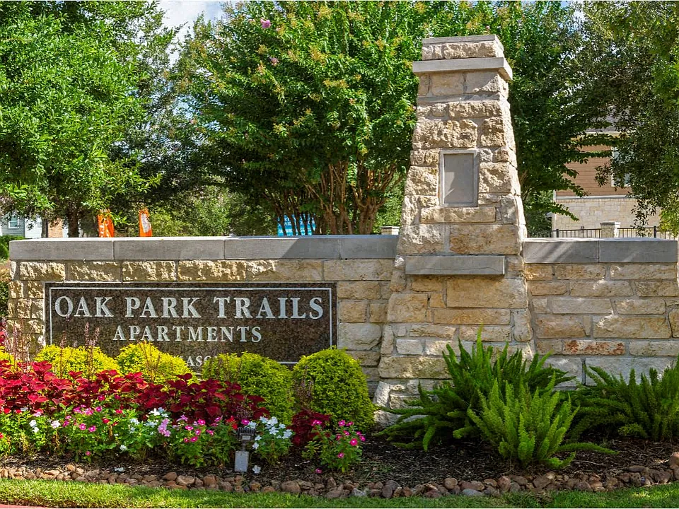 Oak Park Trails