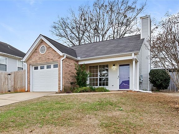 2nd image of 2445 Meadowlark Ln