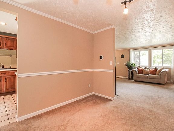5th image of 1028 Concord Dr