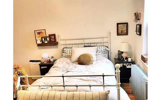 Rented by Douglas Elliman | media 25