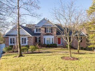 4 Ivanhoe Woods St, Saint Louis, MO