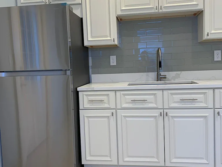54 Richmond Ave #2 — Photo 16