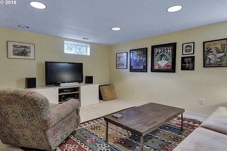 310 SE 85th Ave #2 — Photo 6