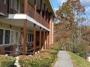1 Lakeview Gdns #108, Natick, MA 01760