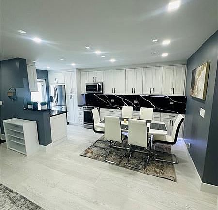 3rd image of 2020 NE 56th St APT 106