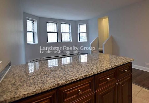 2nd image of 3631 W Dickens Ave APT Gb