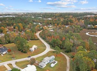 510 Cedar Ave, Hampstead, NC 28443