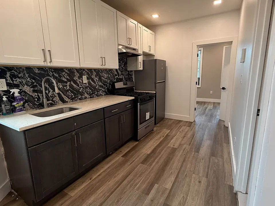 47 Logan Ave #37E