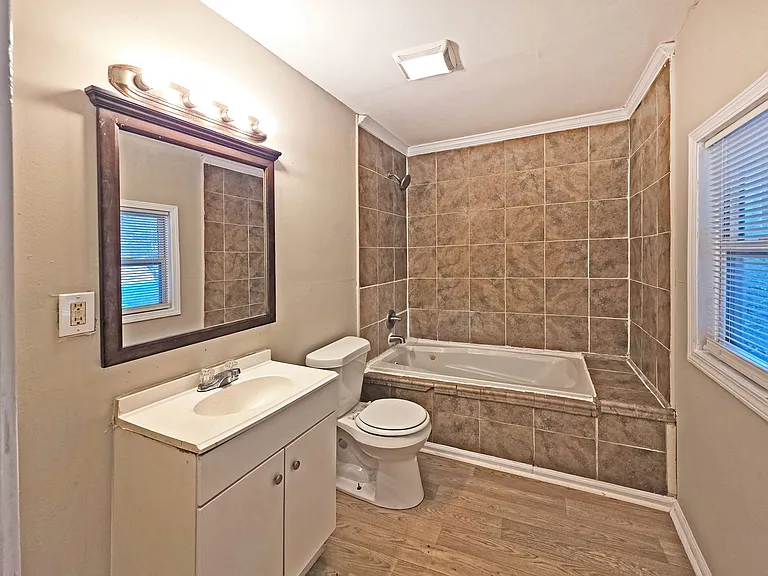 2332 Baywood Dr SE — Photo 18