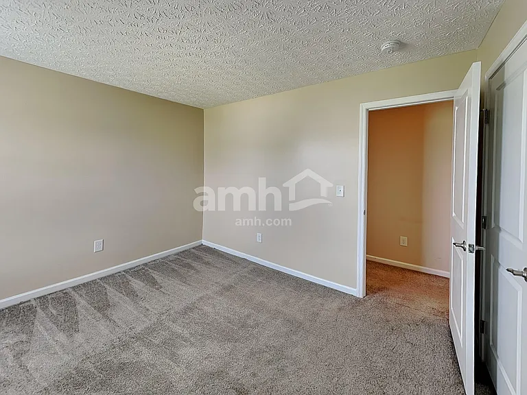317 Evergreen Cir — Photo 13