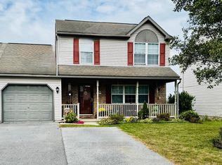 281 N View Rd, Fleetwood, PA 19522