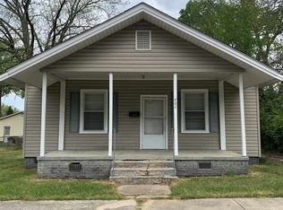 404 W Pitts St, Clinton, SC 29325