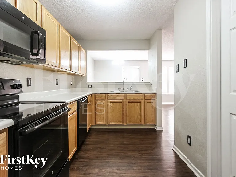 2733 Redland Ln — Photo 5