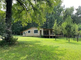 1000 Serviceberry Rd, Mountainburg, AR 72946