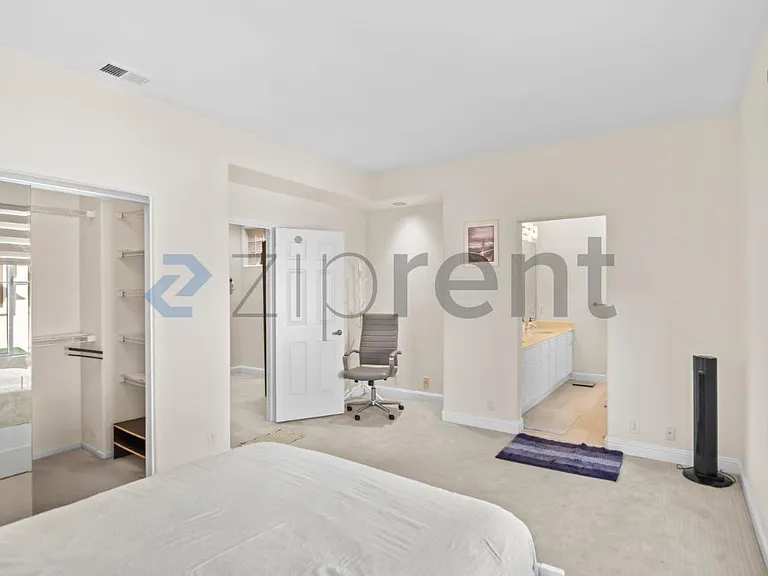 440 Navaro Pl #219 — Photo 24