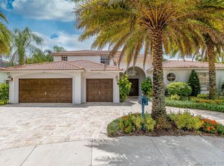 2467 Eagle Run Dr, Weston, FL 33327