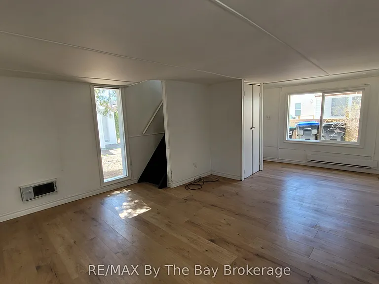19 Glen St — Photo 7