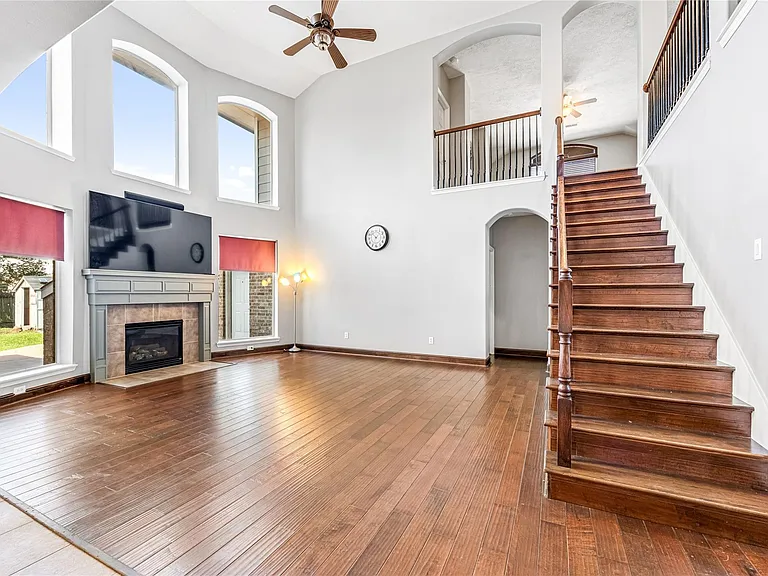 8127 Edenwood Dr — Photo 13