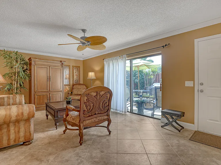 131 Ocean Cove Dr — Photo 13