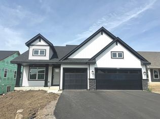 1905 Dogwood Ct, Carver, MN 55315