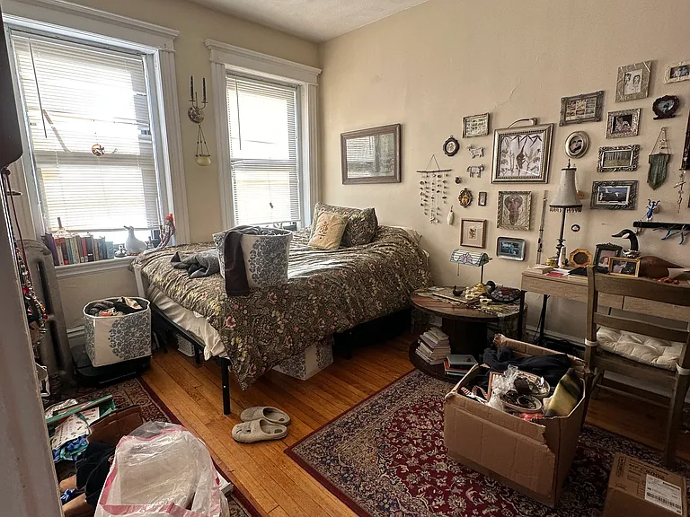 31 Saint Lukes Rd #1 — Photo 2
