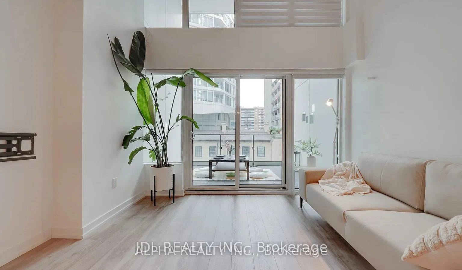 1 bed, $2,650 — Photo 2