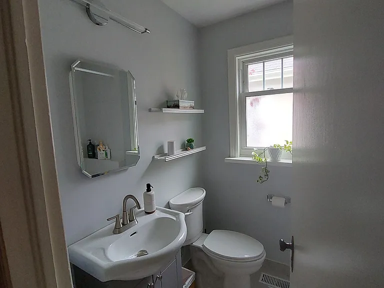 342 Mack St — Photo 15