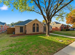2060 Heather Glen Dr, Lewisville, TX 75067