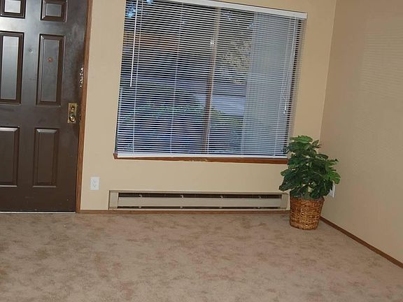 3rd image of 9474 Redmond Woodinville Rd NE #C 109