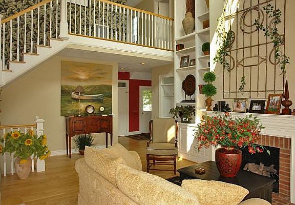 5th image of 145 Sconset Dr