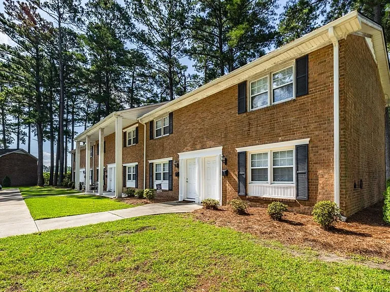 Tryon Estates — Photo 12