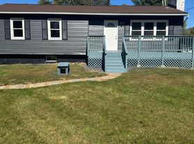 227 Whalesback Rd, Red Hook, NY