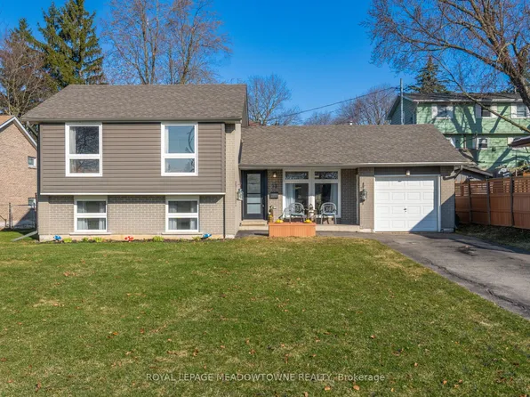 73 Elizabeth Dr, Halton Hills, ON L7J 1B4