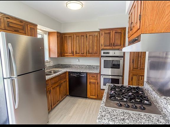 2nd image of 601 Ferguson Dr