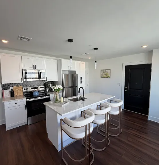 1240 W Erie Ave #2 — Photo 2