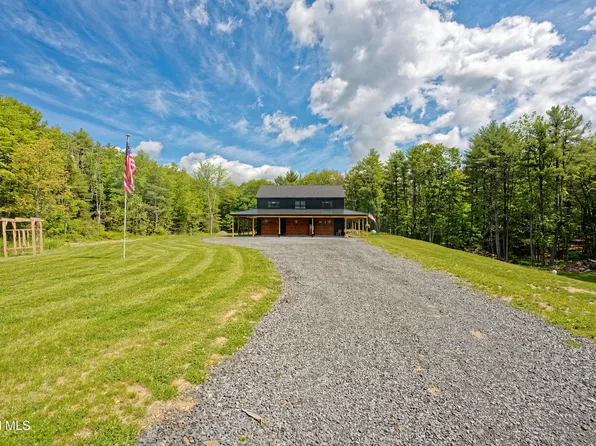 17 Ringwald Road, Coeymans Hollow, NY 12046