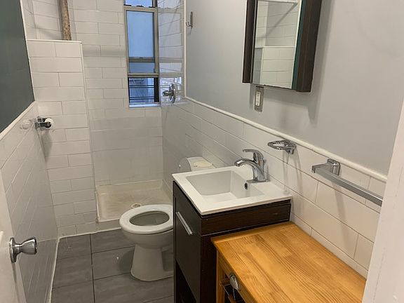 5th image of 203 W 144th St APT 12