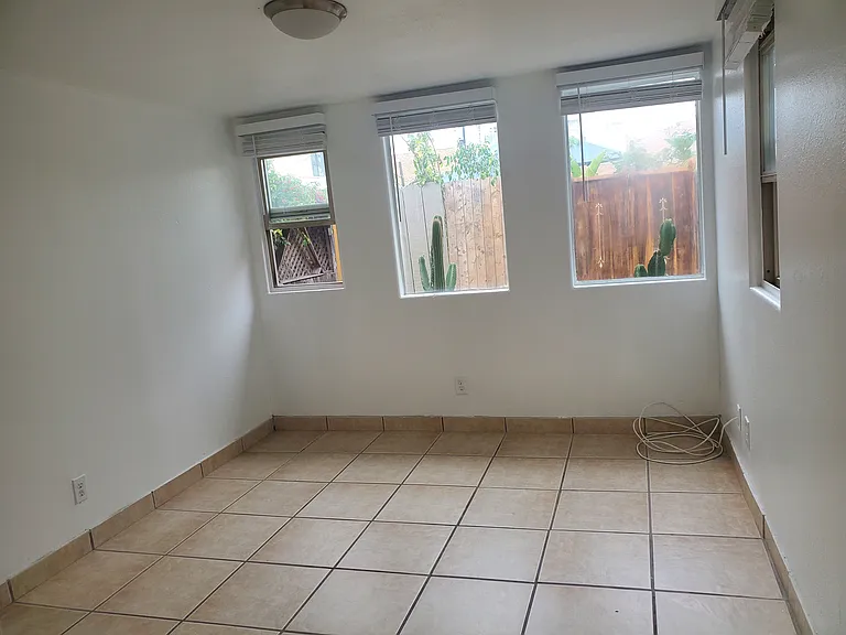 911 Hornblend St — Photo 13
