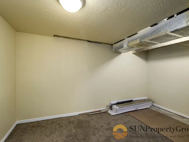 1518 S Green St — Photo 19